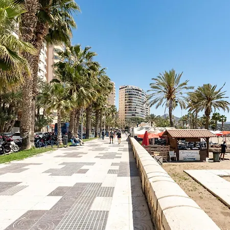 דירה Malagasuite Malagueta Beach & Sun מאלגה